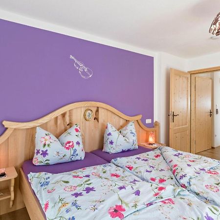 Ferienwohnung Amethyst ミッテンヴァルト エクステリア 写真